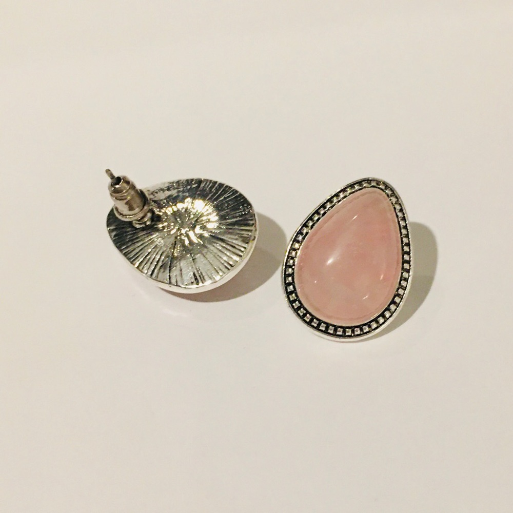 Natural rose quartz silver tone stud earrings - Picture 5 of 8
